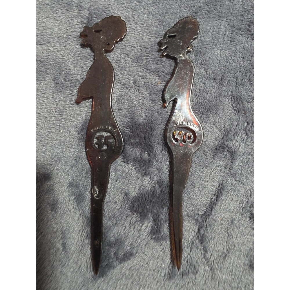 VINTAGE 35 & 40 Nude Lady SWIZZLE Sticks Plastic Drink STIRRERS Hong Kong Set 2